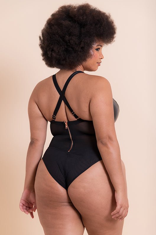 Scantilly by Curvy KateClassique Plunge Strapless Padded Body Black ST035704BLKBravo Bra Boutique
