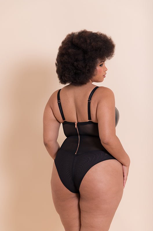 Scantilly by Curvy KateClassique Plunge Strapless Padded Body Black ST035704BLKBravo Bra Boutique