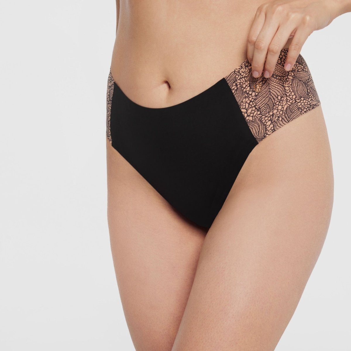 Evelyn & BobbieHigh Waisted ThongBravo Bra Boutique