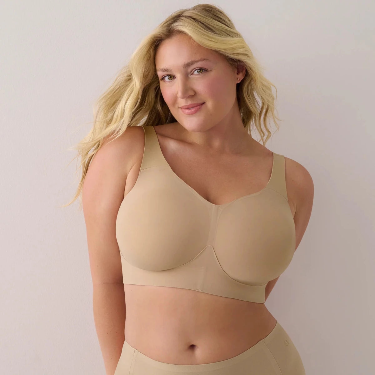 Evelyn & BobbieThe Busty BraBravo Bra Boutique