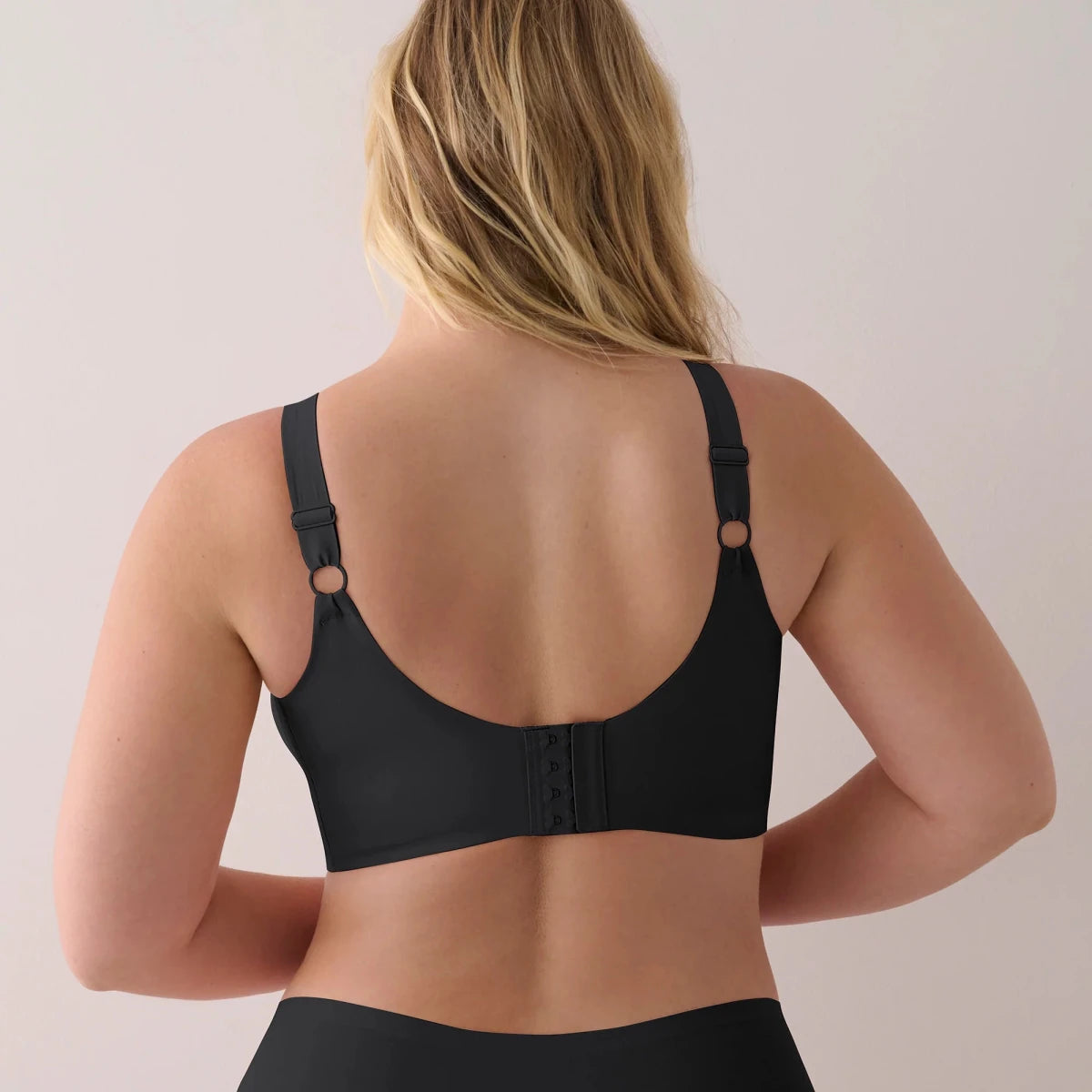 Evelyn & BobbieThe Busty BraBravo Bra Boutique