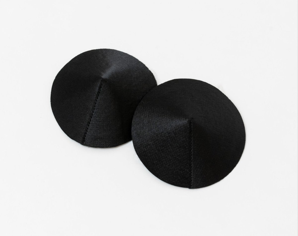 https://bravobraboutique.com/cdn/shop/products/rules-of-distraction-nipple-covers-black-st026911-609906.jpg?v=1696970336&width=1200